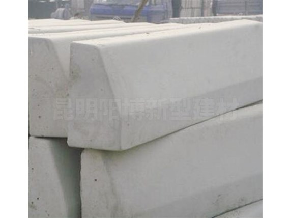 云南混凝土路沿石如何做好防水處理？ 