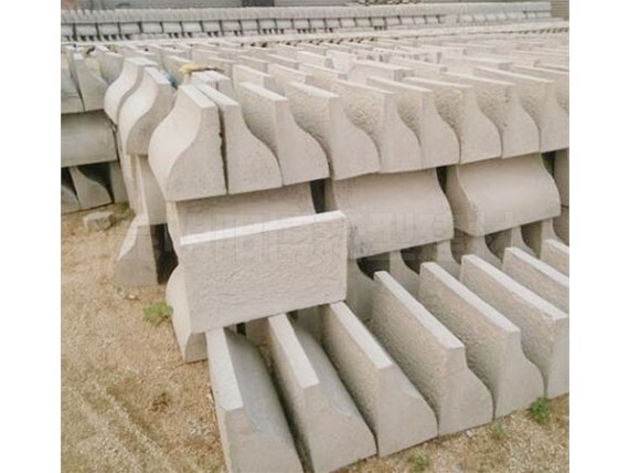 云南混凝土路沿石的施工工藝需要注意哪些細節(jié)？